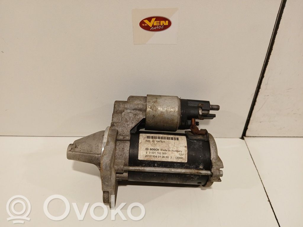Opel Corsa E Motor de arranque 