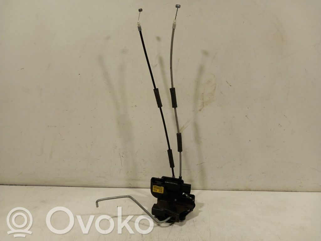 Front door lock   813201Y050