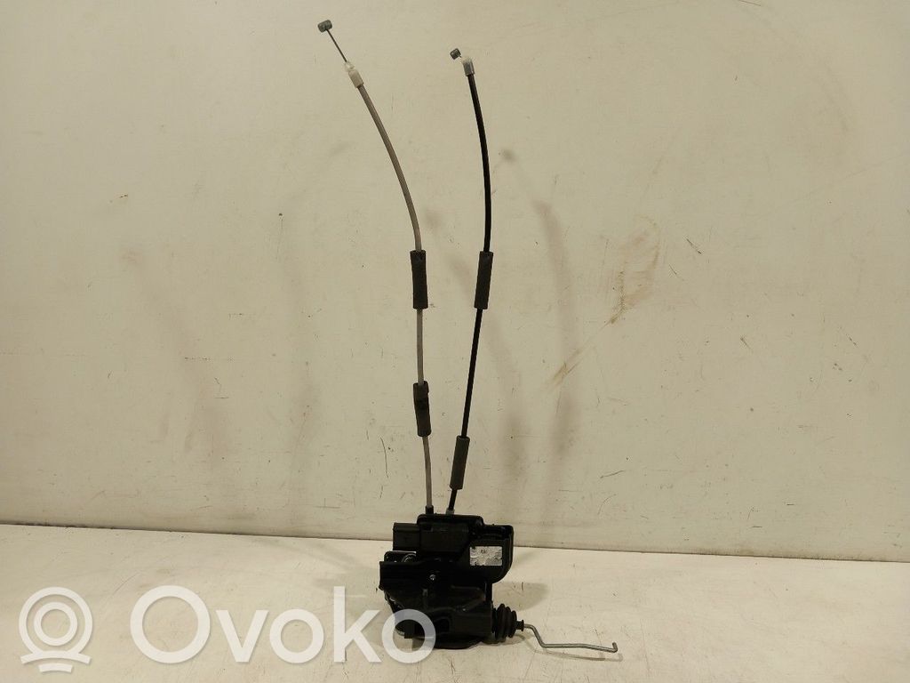 Priekinės durys   813101Y060