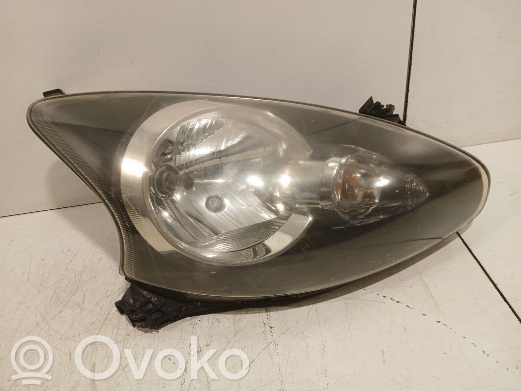 Toyota Aygo AB10 Far 
