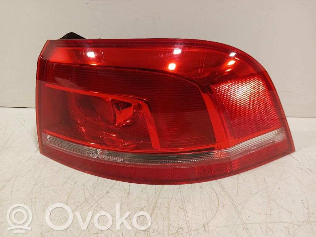 Volkswagen PASSAT B7 Luci posteriori 