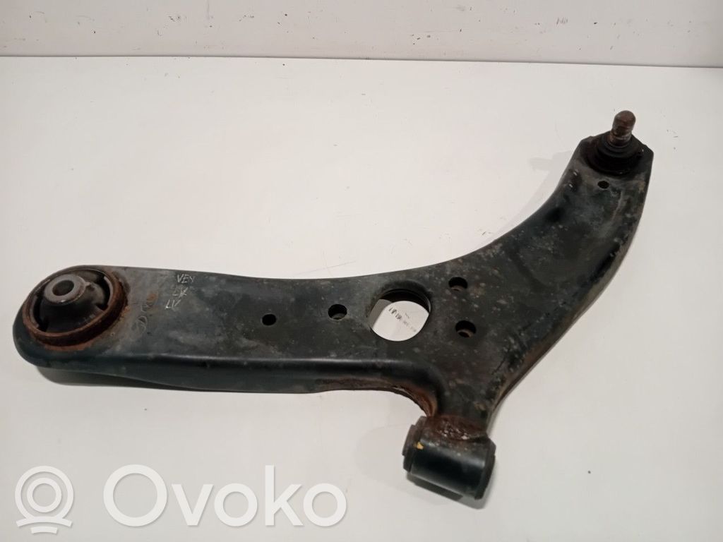 KIA Rio Triangle bras de suspension inférieur avant