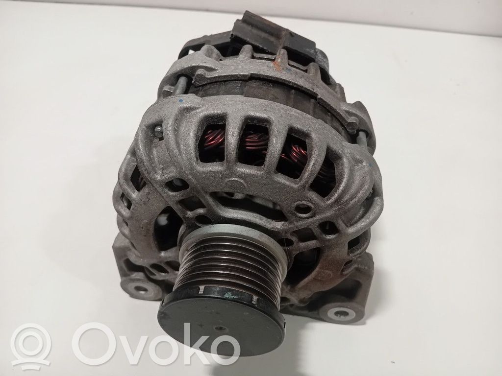 Renault Captur Generator/alternator 
