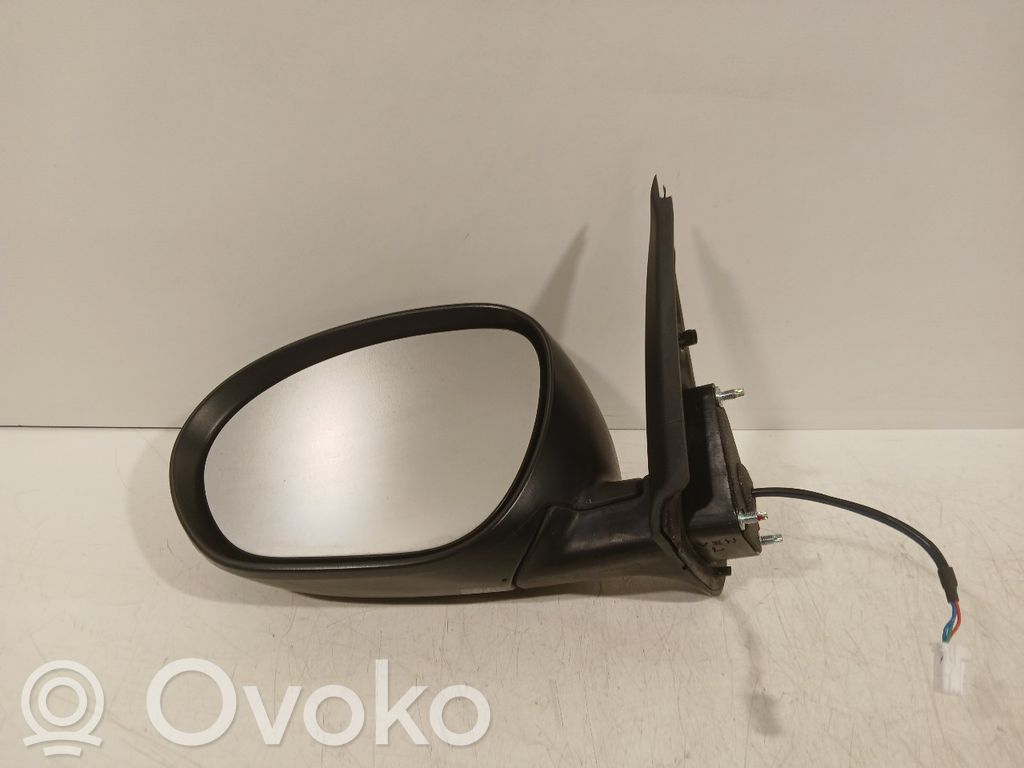 Nissan Juke I F15 Front door electric wing mirror 