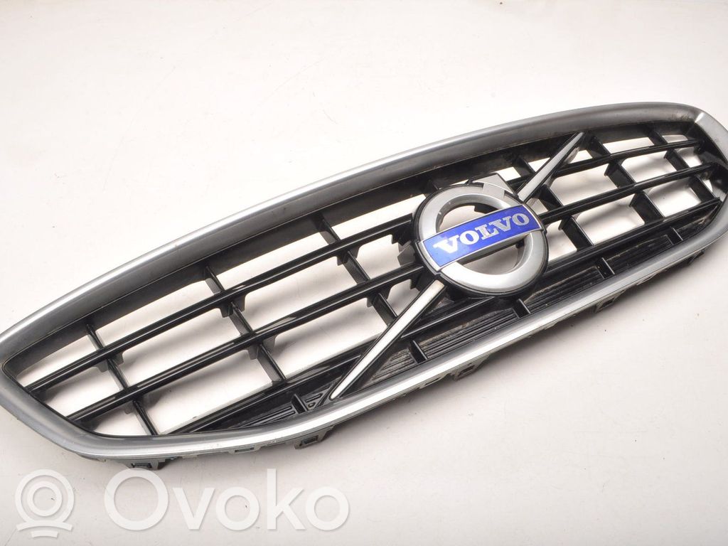 Volvo V40 Grilă față 