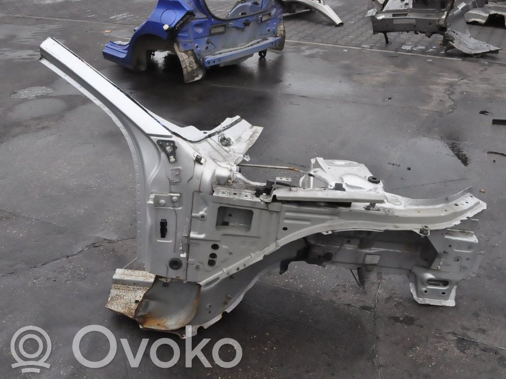 Panel lateral delantero