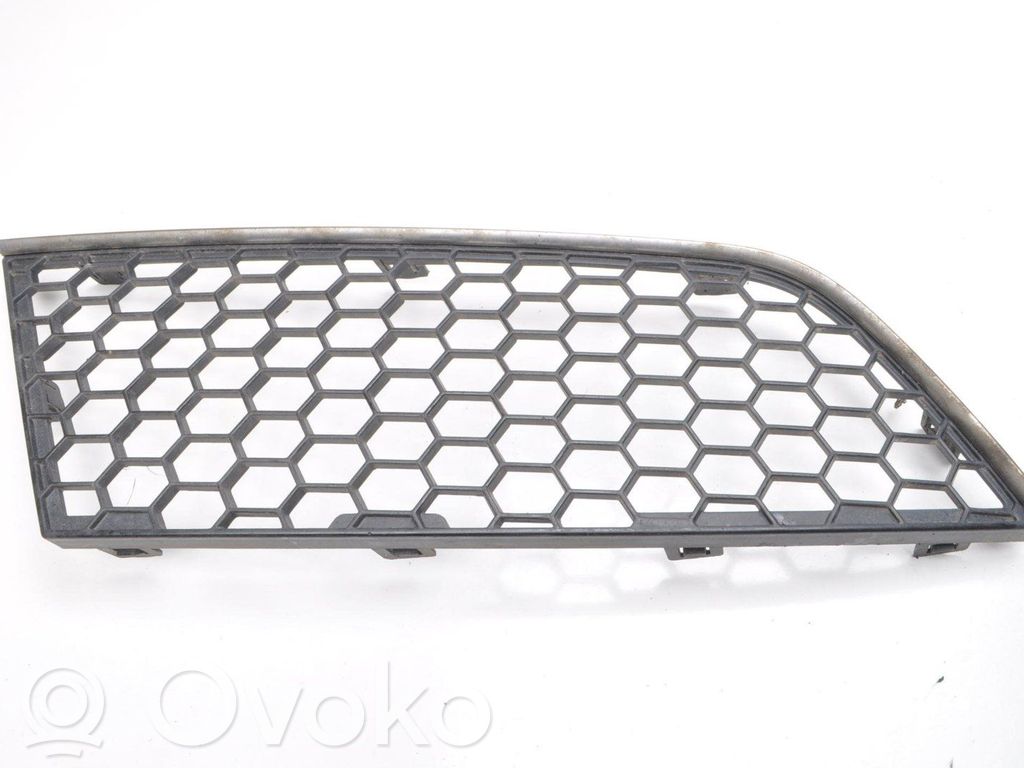Alfa Romeo Mito Etupuskurin alempi jäähdytinsäleikkö 