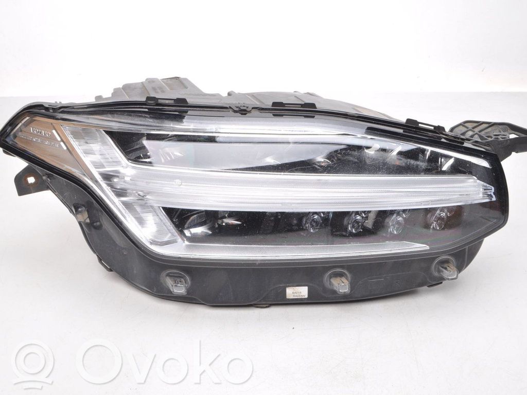 Volvo XC90 Scheinwerfer 