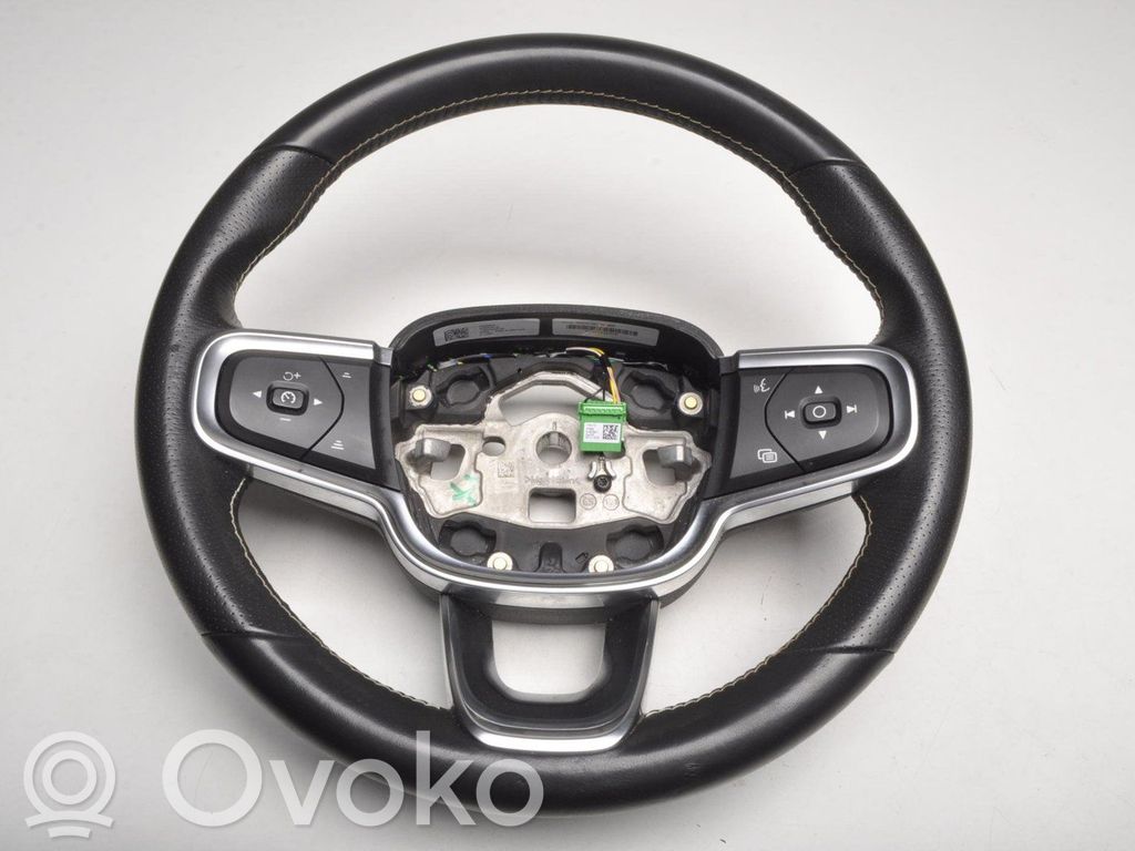 Volvo XC40 Ohjauspyörä 
