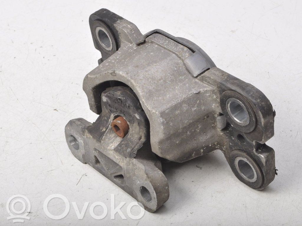 Engine mount bracket