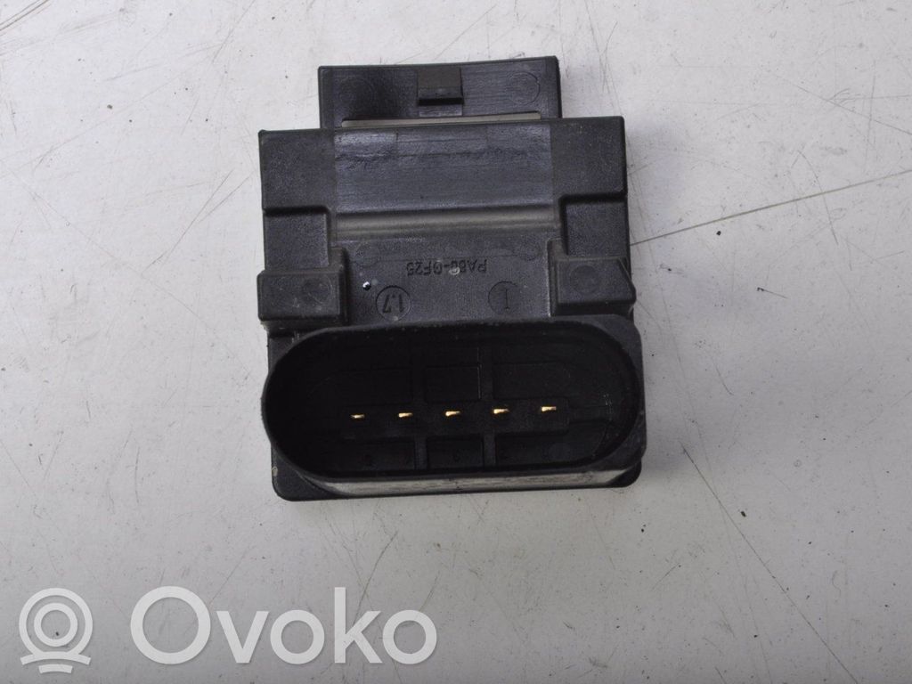 Audi A1 Clutch fluid level sensor 