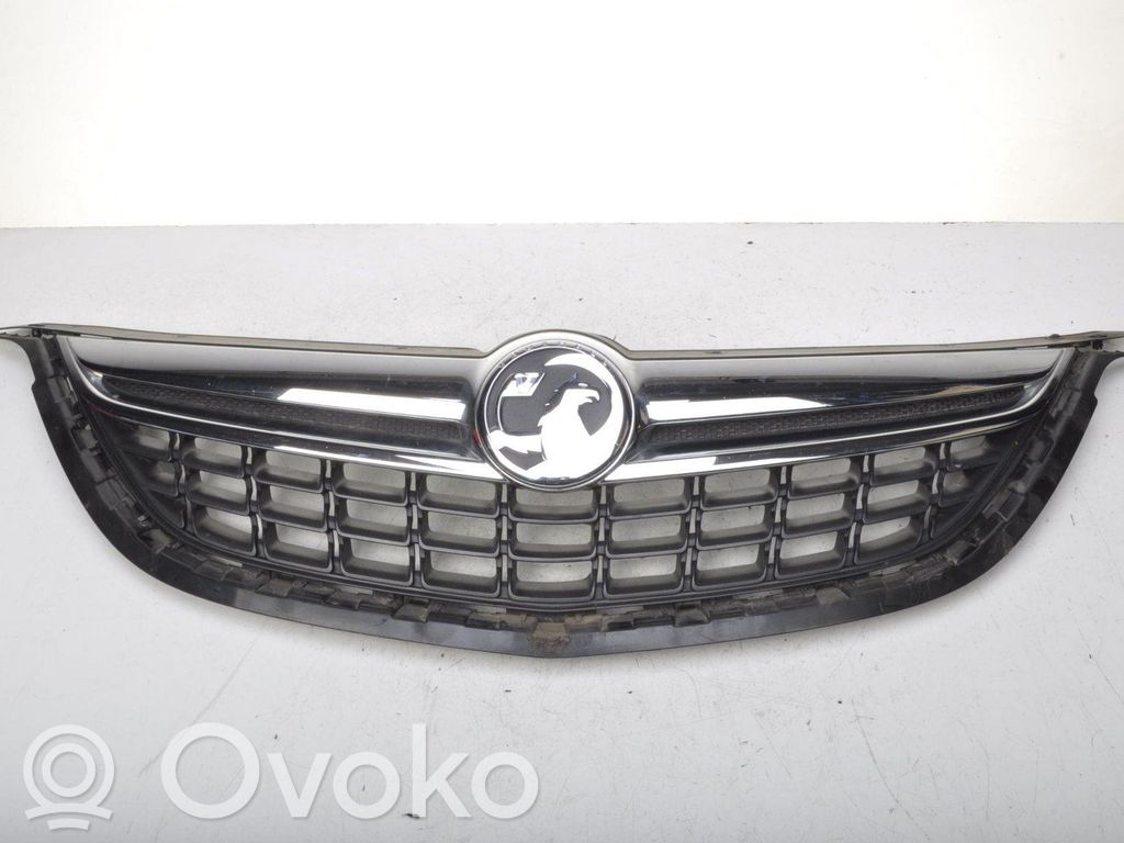 Opel Zafira C Etusäleikkö 