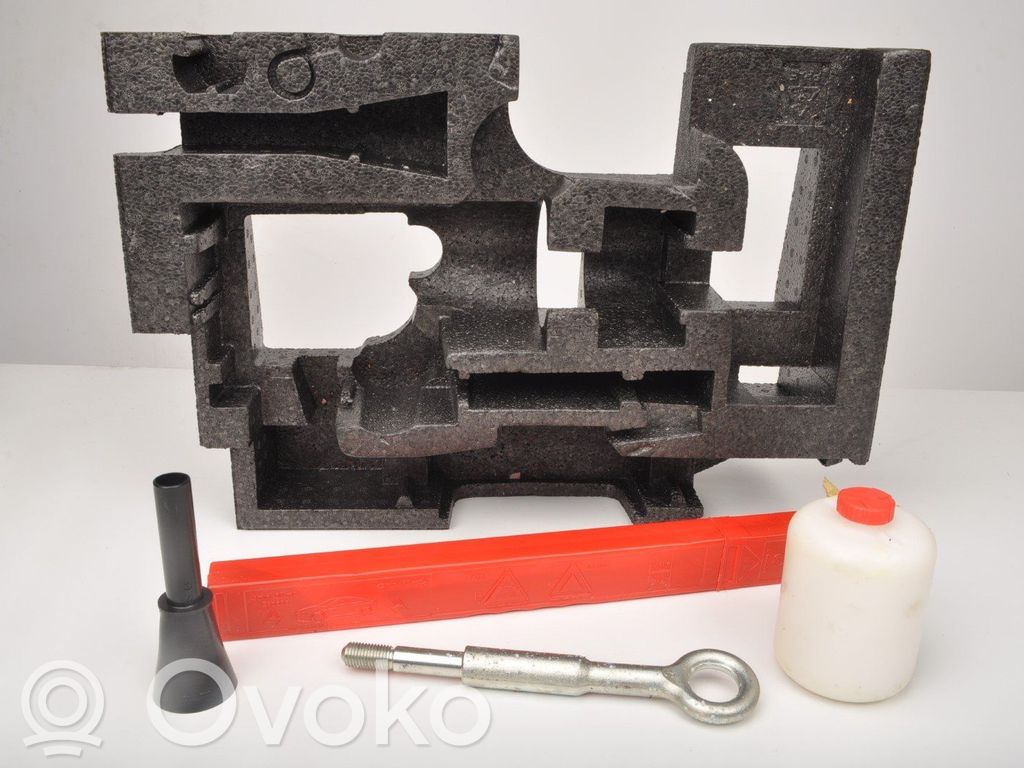 Towing hook eye