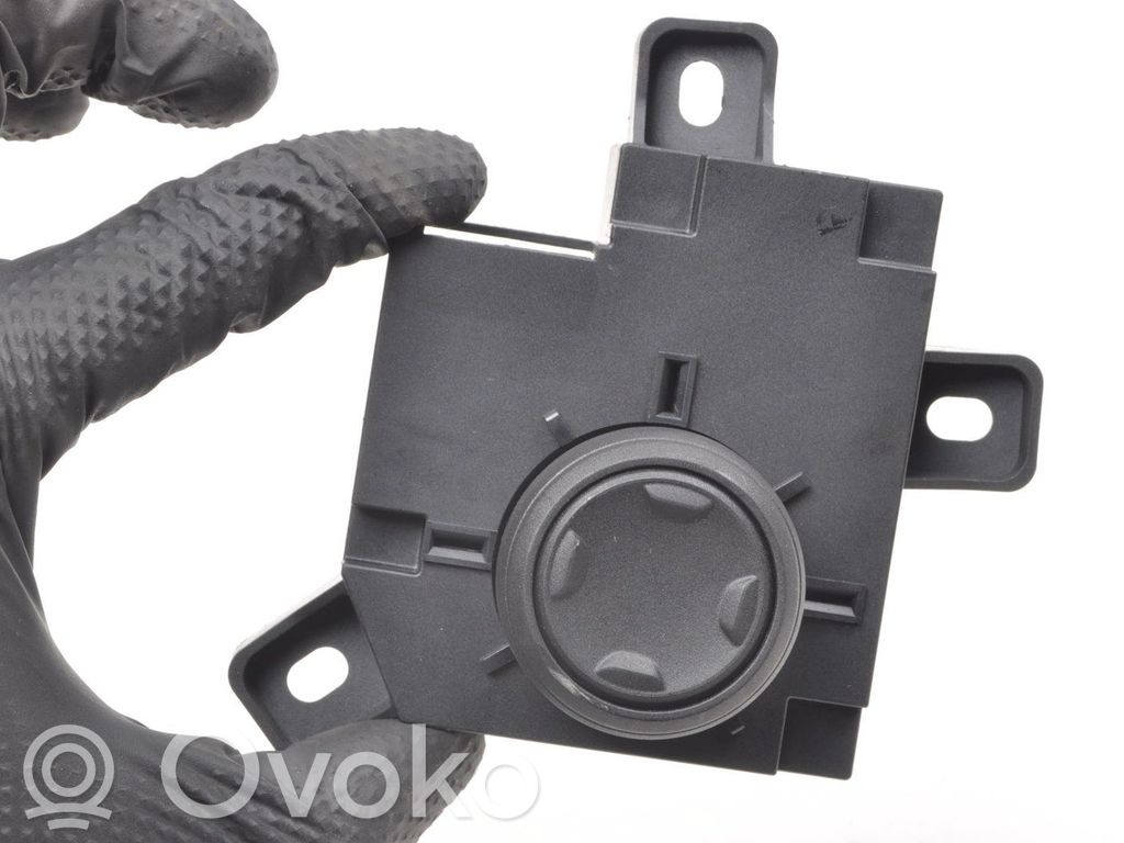 Volvo XC40 Przyciski sterowania fotela 