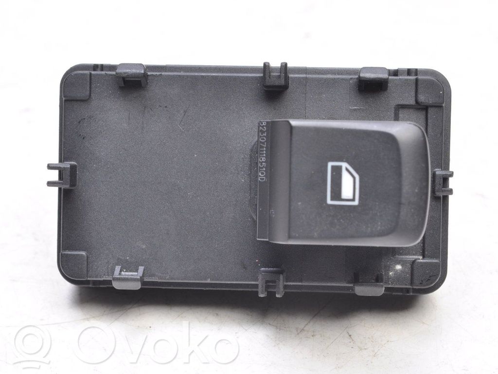 MG ZS Quarter vent window switch 
