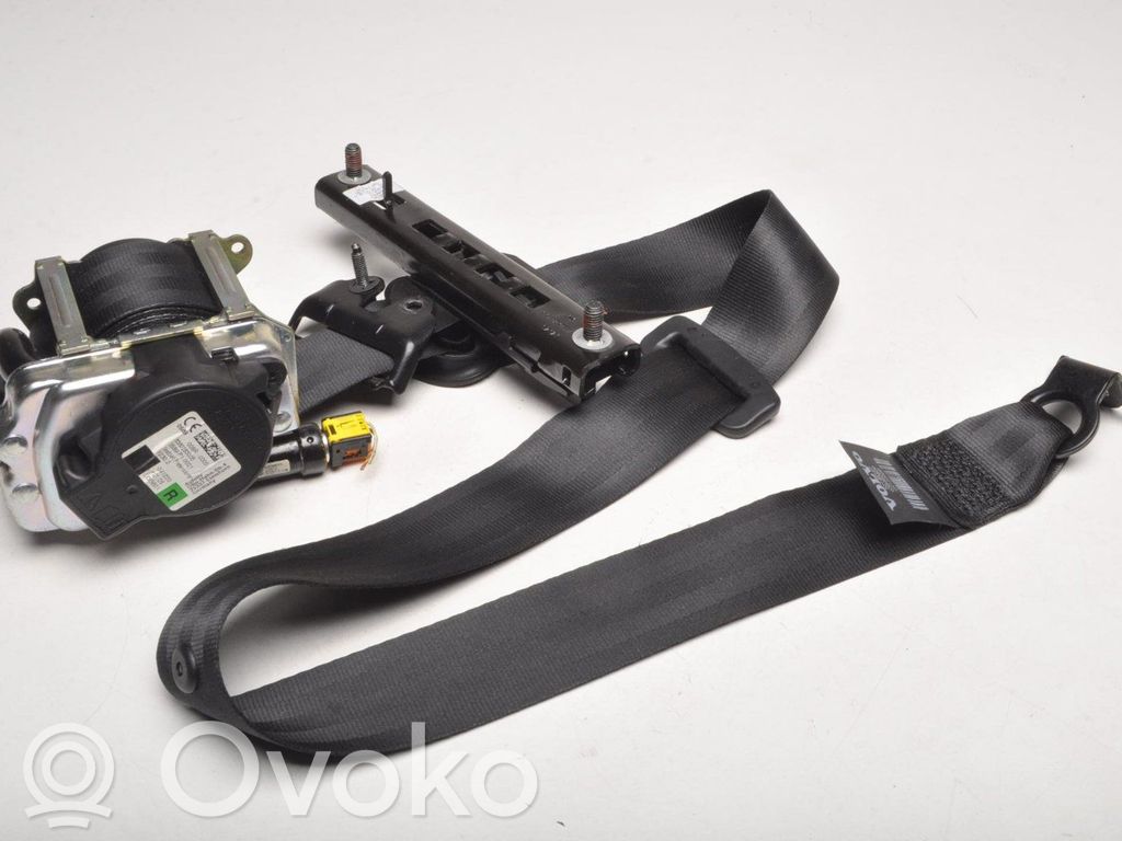 Volvo XC40 Pas bezpieczeństwa fotela przedniego 