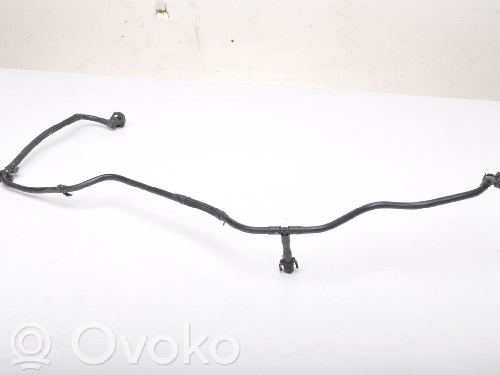 Volvo XC40 Przewód / Wąż podciśnienia 