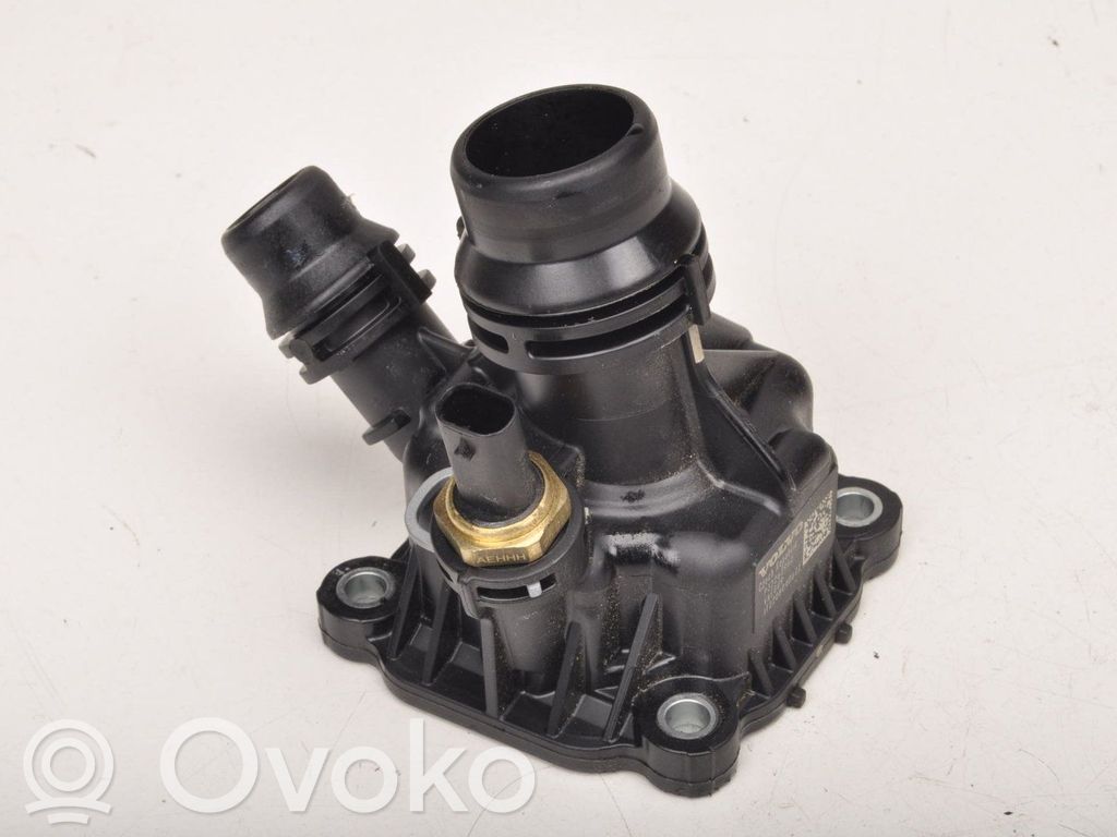 Volvo XC60 Carcasă termostat 