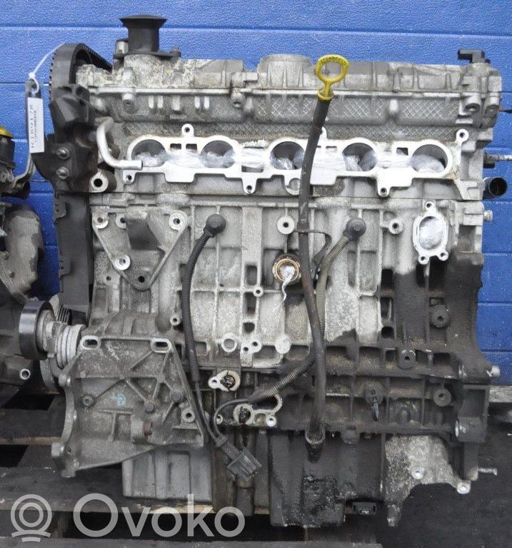 Volvo V70 Dzinēja komplekts 
