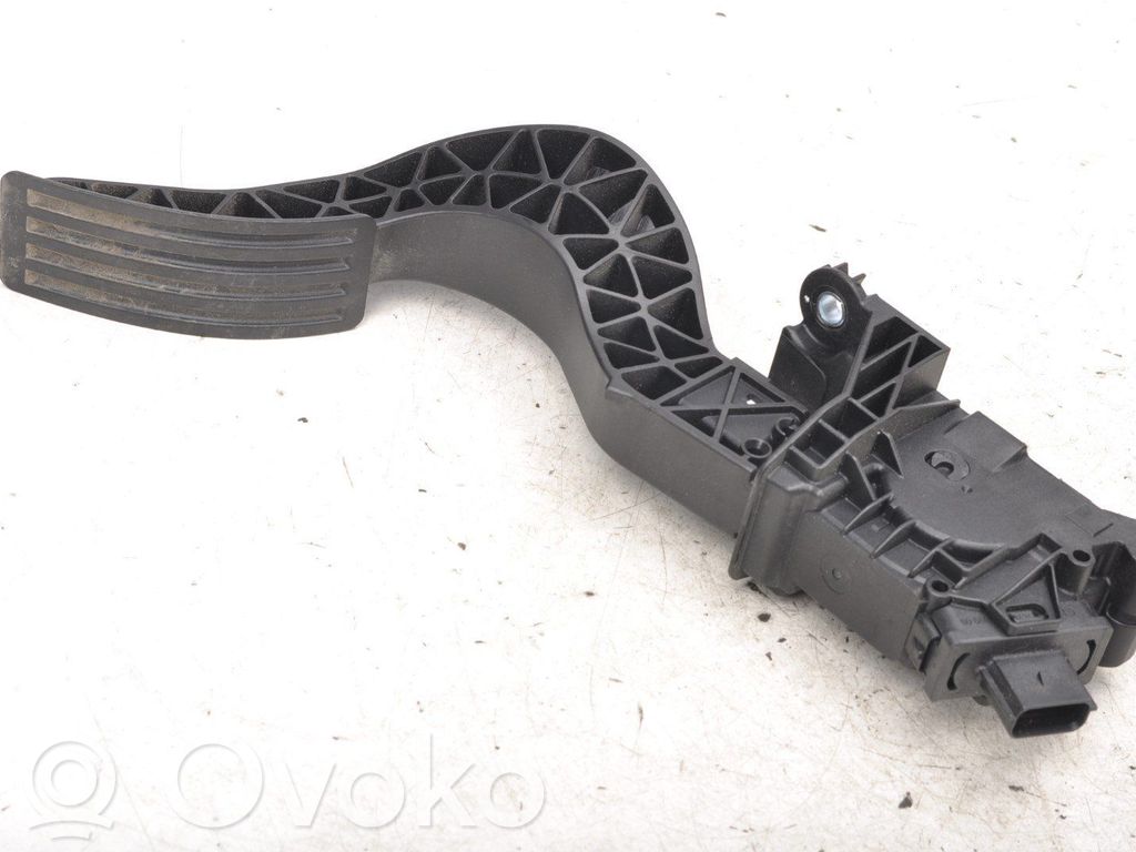 Volvo XC40 Pedał gazu / przyspieszenia 