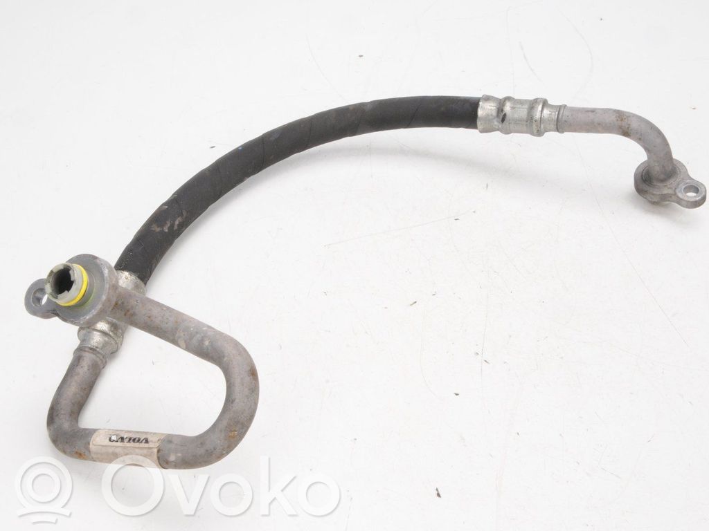 Volvo V60 Ilmastointilaitteen putki (A/C) 