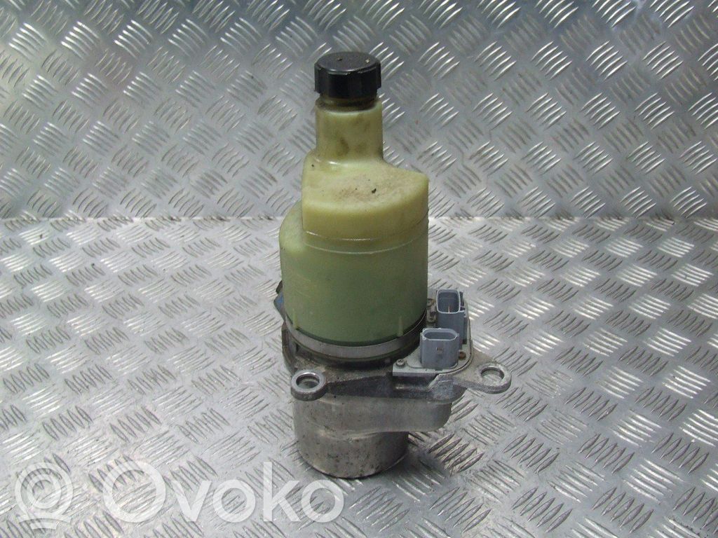 Volvo C30 Ohjaustehostimen pumppu 
