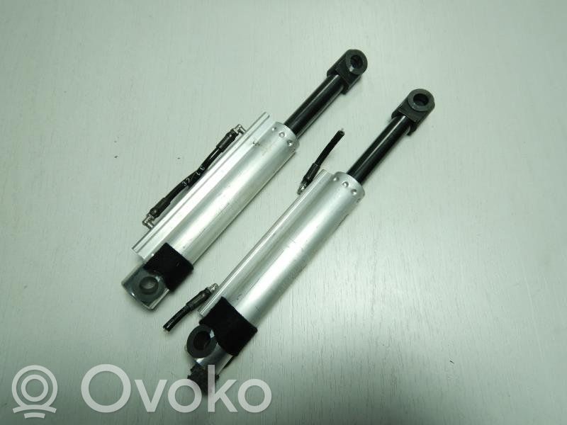 Avattavan katon hydraulipumppu