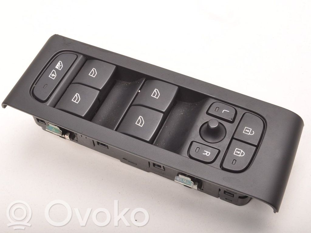 Volvo XC40 Quarter vent window switch 