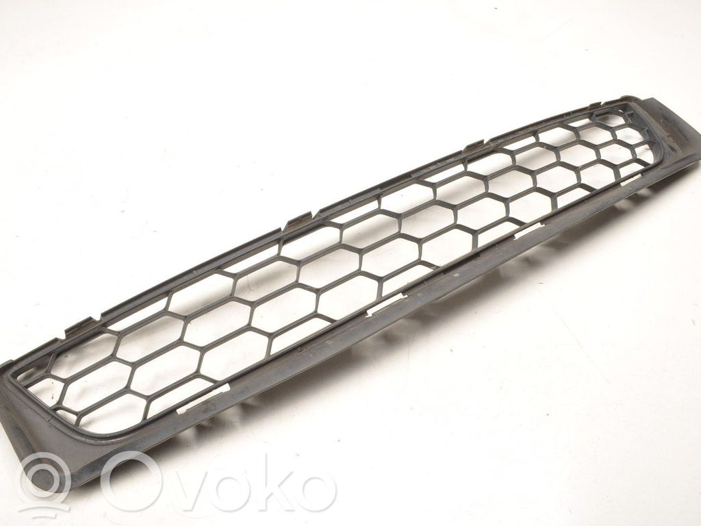 Volvo C30 Front bumper lower grill 