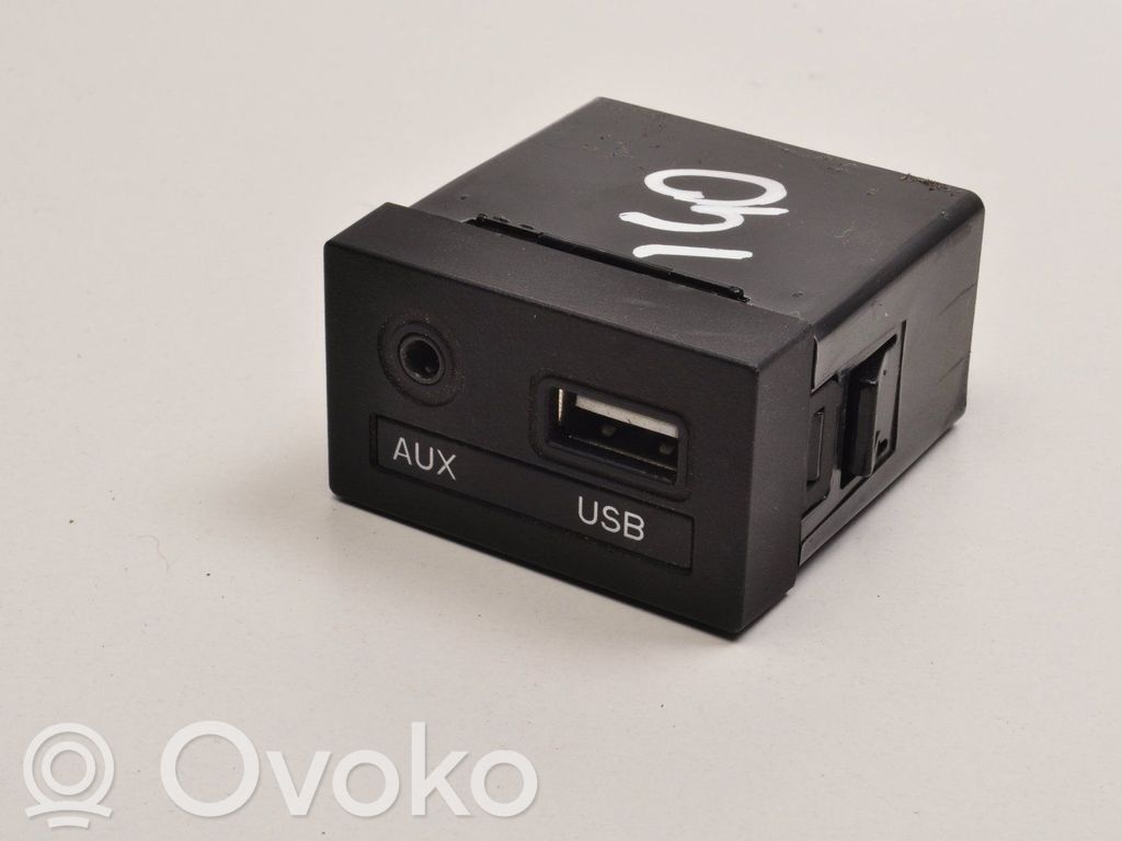 Enchufe conector USB   961203Z6004X