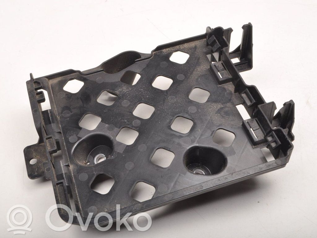 Engine mount bracket   80A907647B