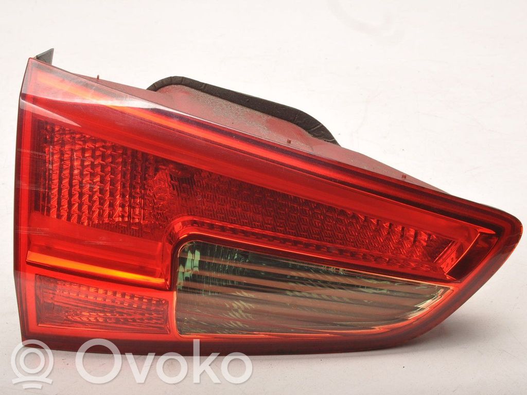 KIA Ceed Tailgate rear/tail lights 