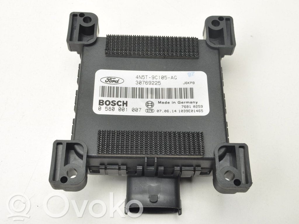 Volvo C70 Fuel pump relay 