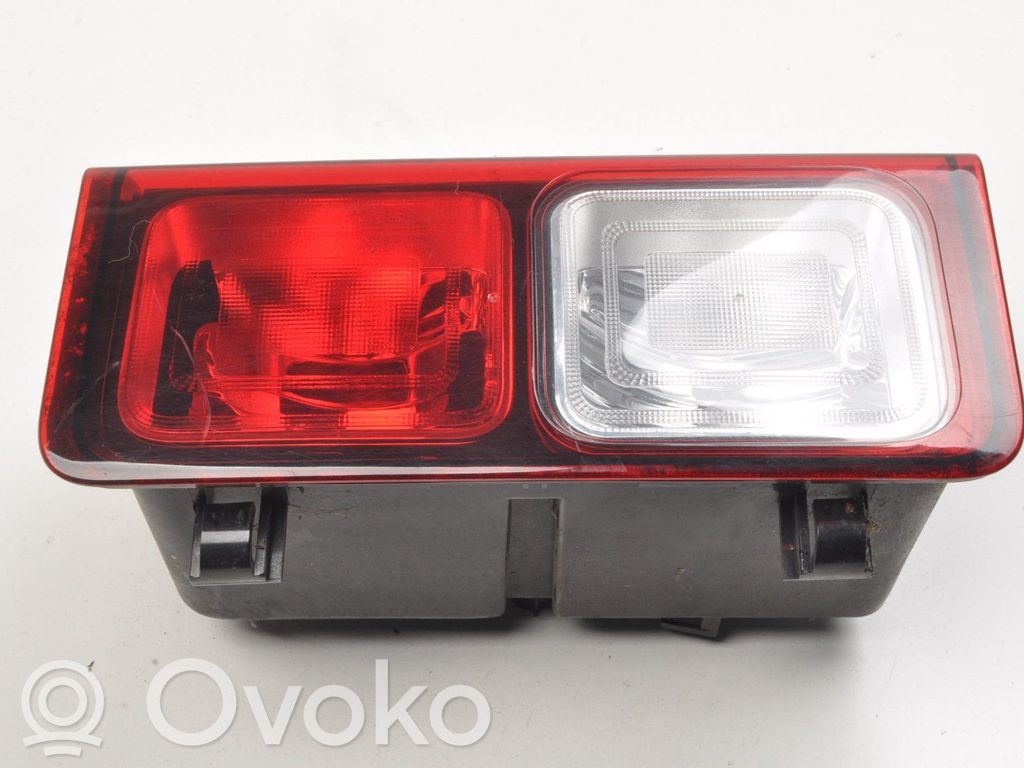 Opel Vivaro Rear/tail lights 