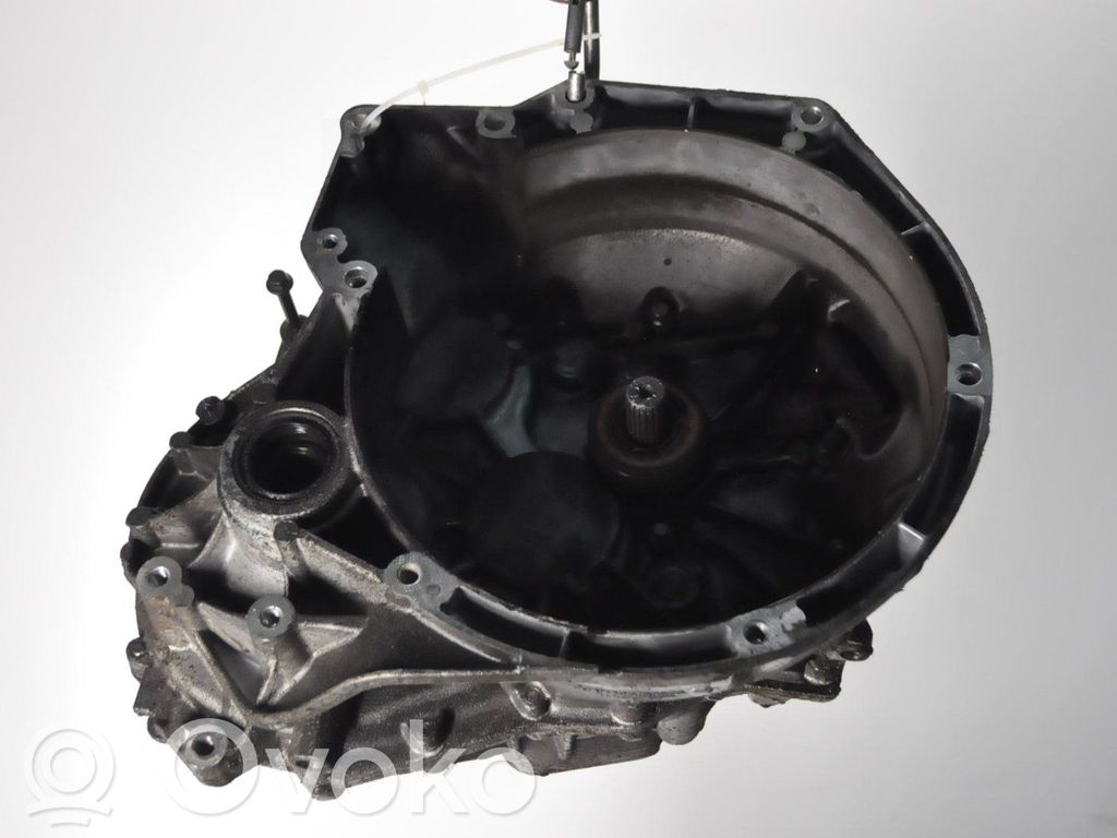 Volvo V50 Manualna 6-biegowa skrzynia biegów 