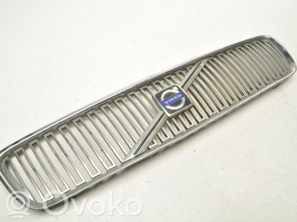 Volvo V50 Etusäleikkö 