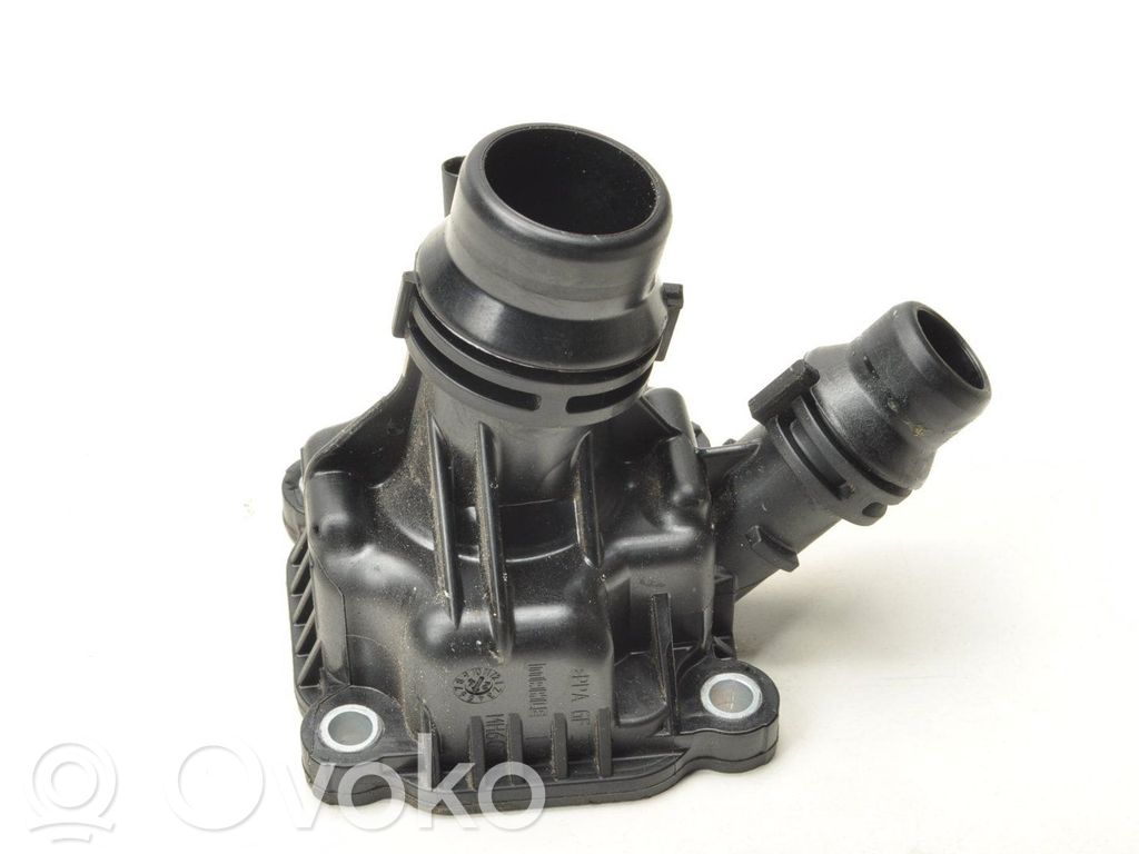 Volvo XC90 Carcasa del termostato (Usadas) 