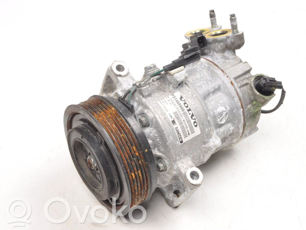 Volvo V40 Air conditioning (A/C) compressor (pump) 