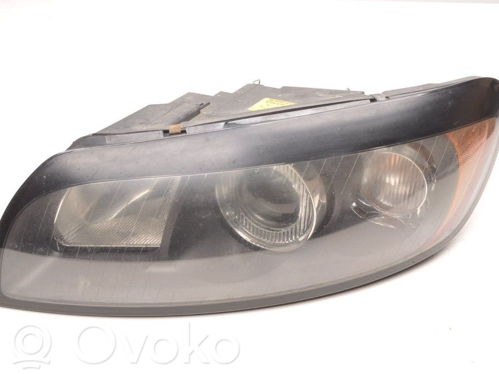 Volvo C30 Lampa przednia 