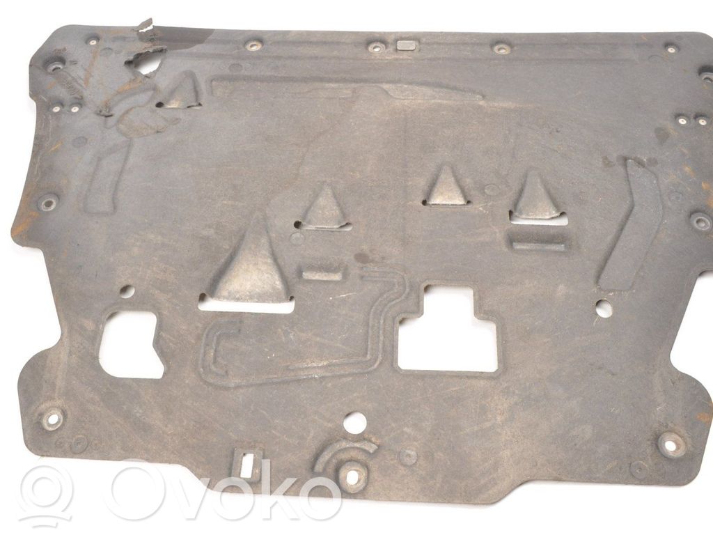Volvo XC90 Engine splash shield/under tray 