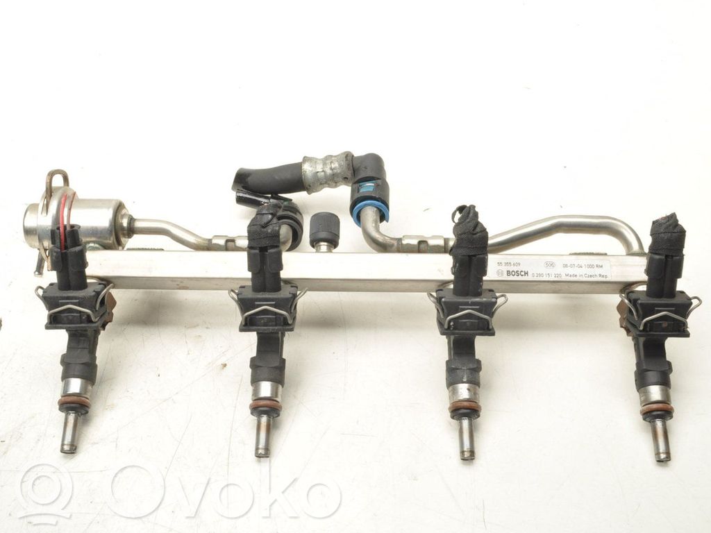 Opel Corsa D Rampă alimentare injectoare 