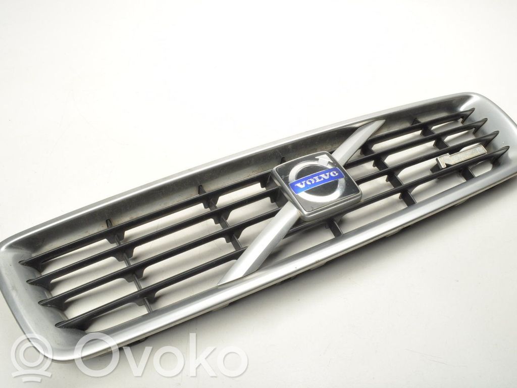 Volvo C30 Etusäleikkö 