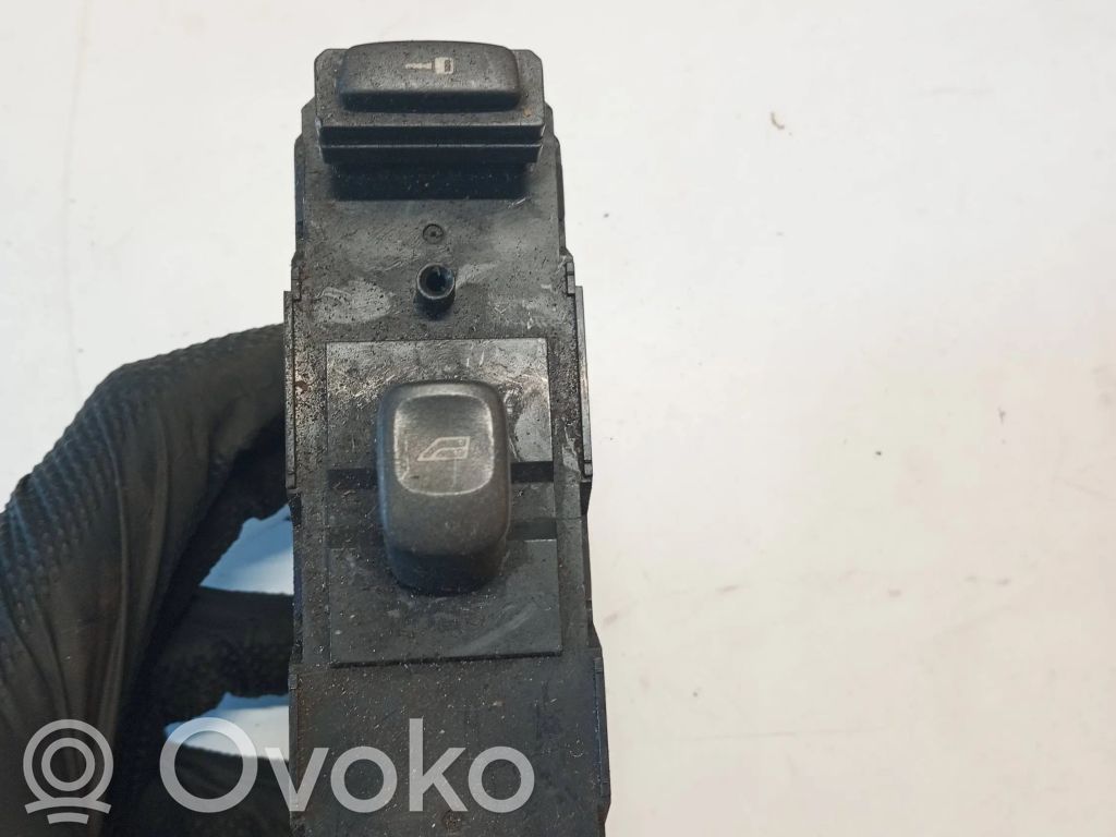 Volvo S60 Electric window control switch 