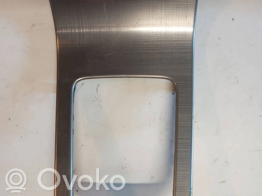 Volvo V70 Contour de levier de vitesses 