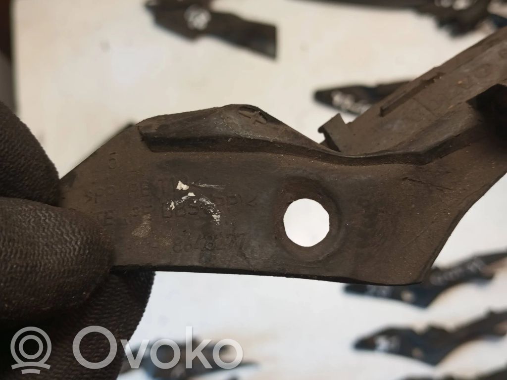 Volvo S60 Wiper trim 