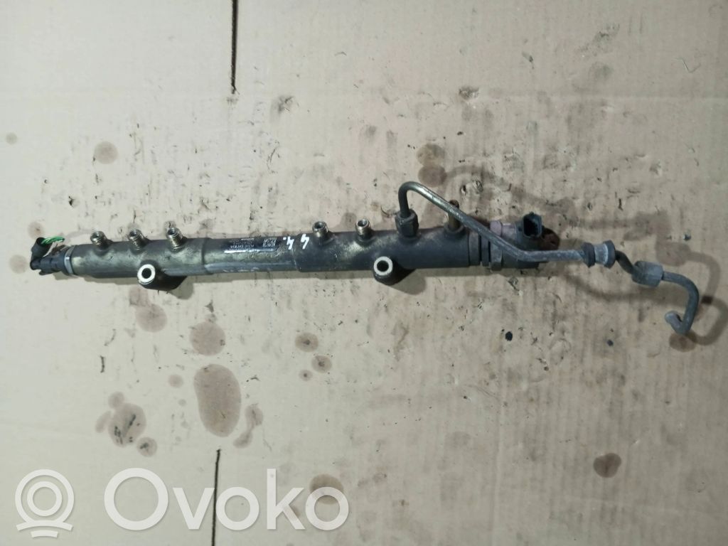 Volvo V70 Kraftstoffverteiler Einspritzleiste Verteilerrohr 