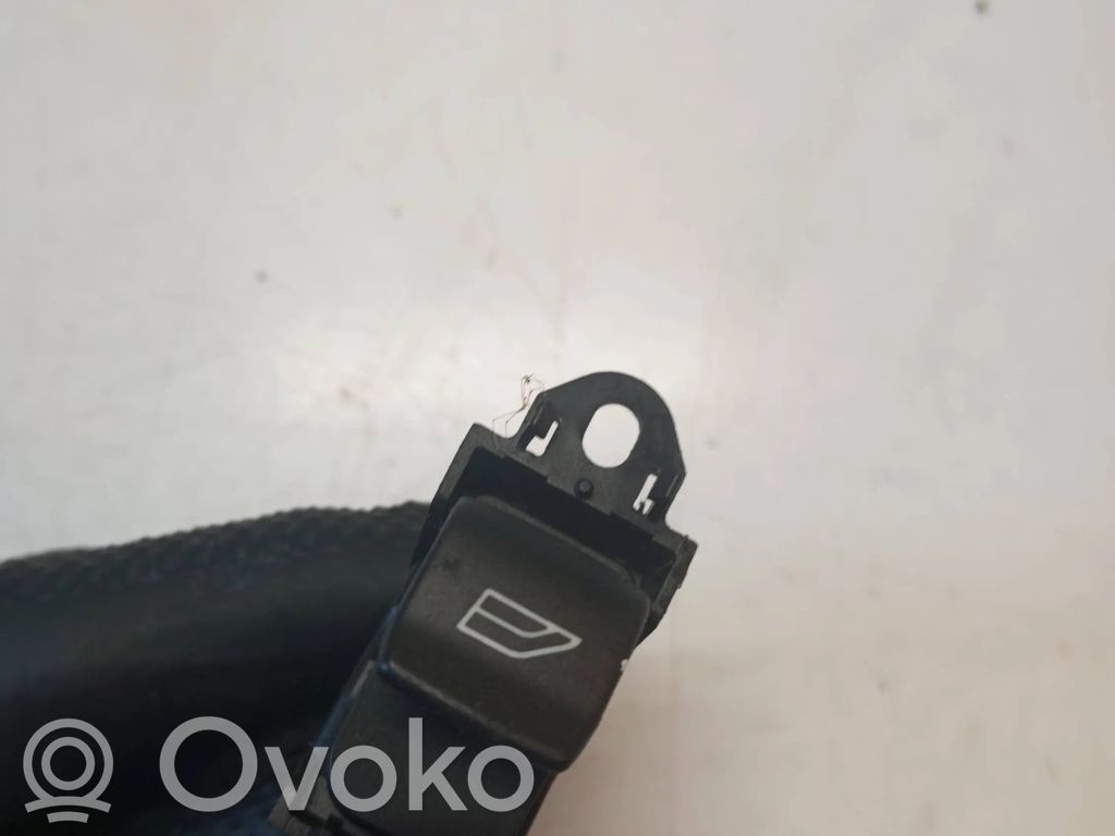 Volvo V70 Electric window control switch 