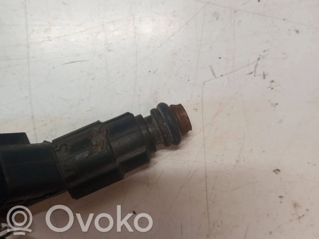 Volvo V50 Degvielas maģistrālā caurule 