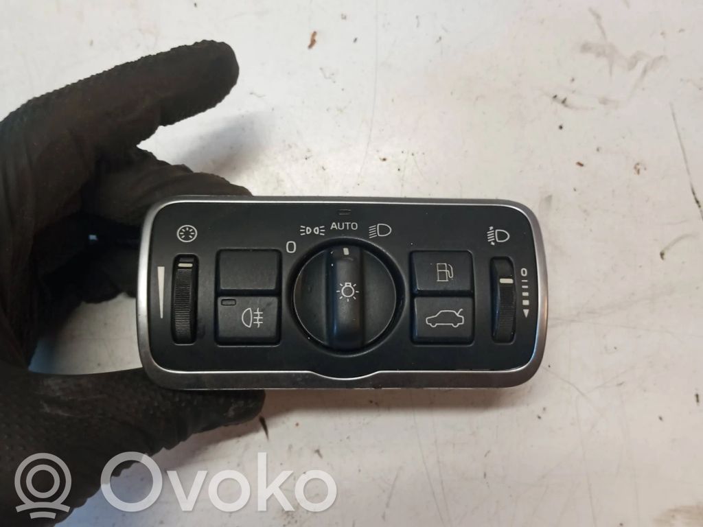 Volvo XC60 Light switch 