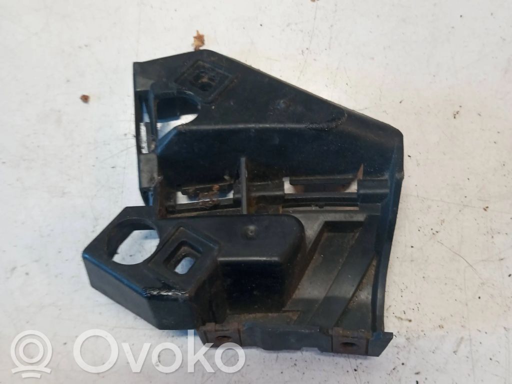 Volvo C30 Front bumper mounting bracket 